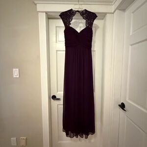 B58-64L / Elegant Maroon Lace Evening Bridesmaid Gown